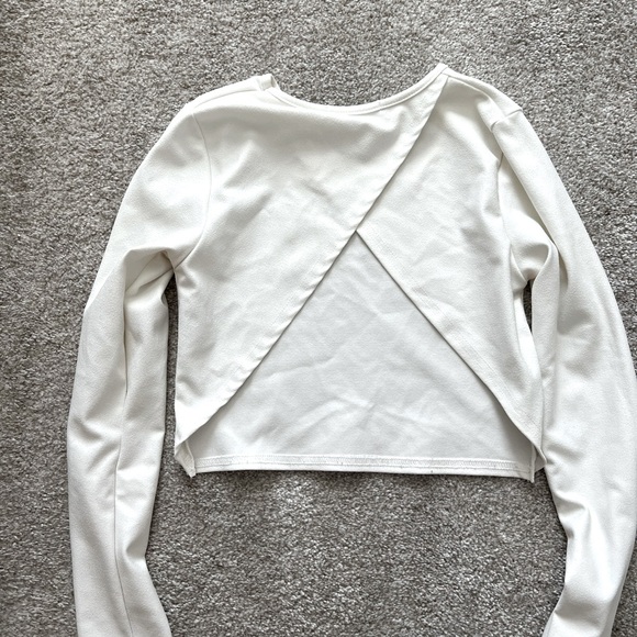 Crop top - Picture 2 of 2